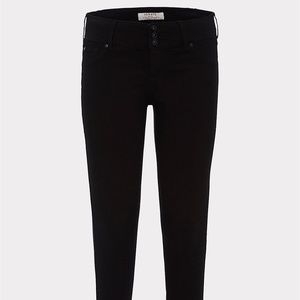 BNTW Torrid Super Stretch High rise denim Jeggings